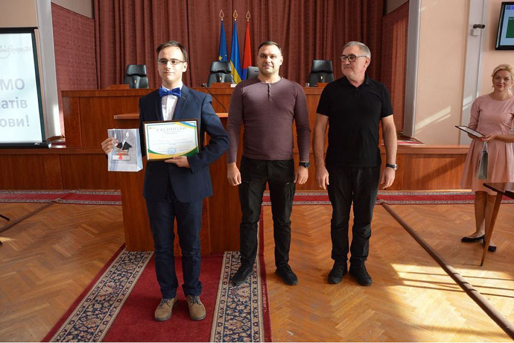Відбулося вручення іменних стипендій міського голови Кропивницького