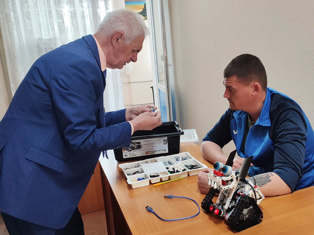 Студенти освітньо-професійної програми «Професійна освіта (Цифрові технології)» захищали індивідуальні проєкти