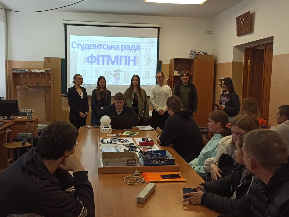 Студенти ІТ-спеціальностей зустрілися зі студрадою факультету для планування нового навчального року