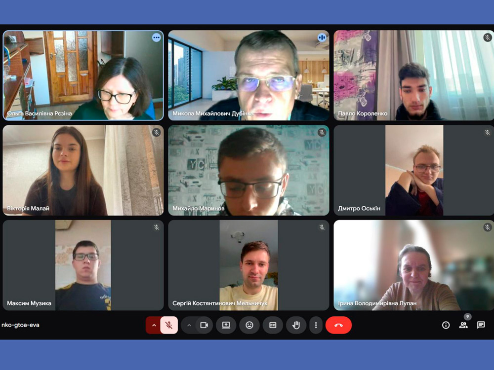 Майбутні вчителі інформатики вирушили на практику