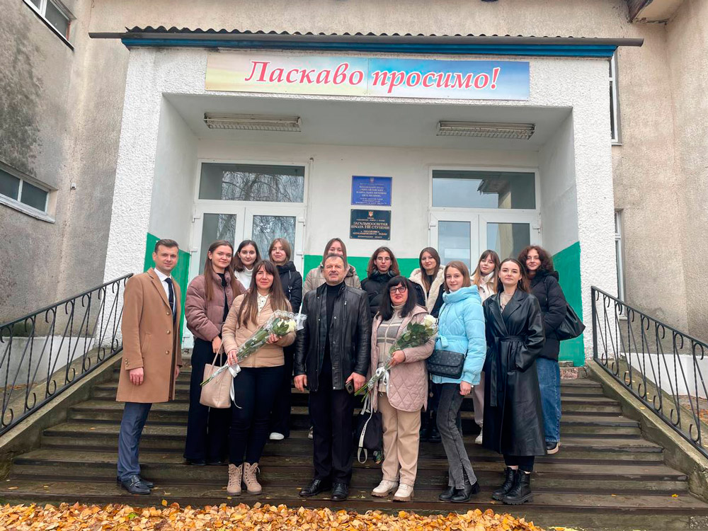 Профорієнтаційна зустріч: студенти-біологи відвідали Михайлівський ліцей