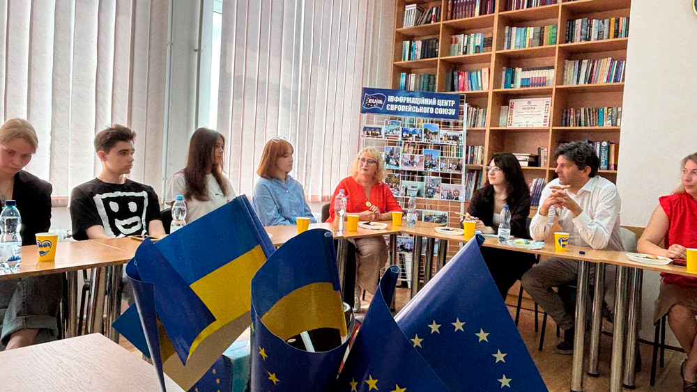 Європейський вектор розвитку: представники Делегації ЄС відвідали ЦДУ ім. В. Винниченка!